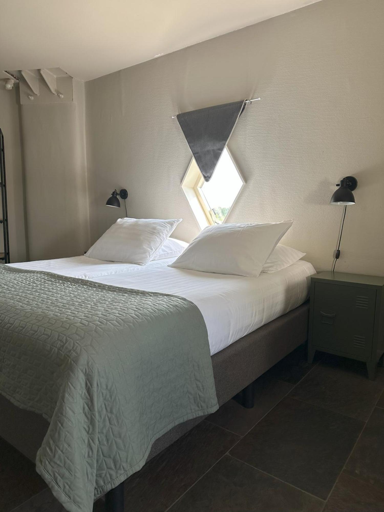 Hotel De Watertoren ดอร์เดรคท์ ภายนอก รูปภาพ